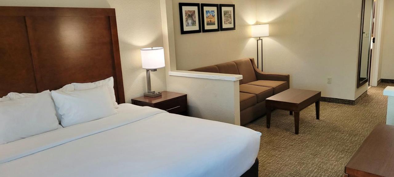 Spark By Hilton San Antonio Airport Extérieur photo